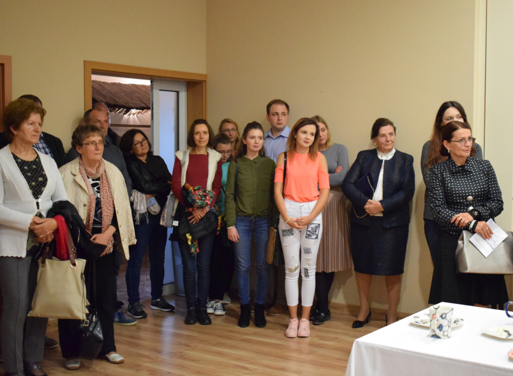 21616578_1367539320030838_201180094_o