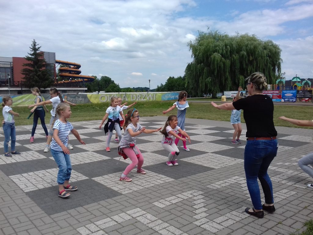 36048284_473710376386736_4627425389940047872_n