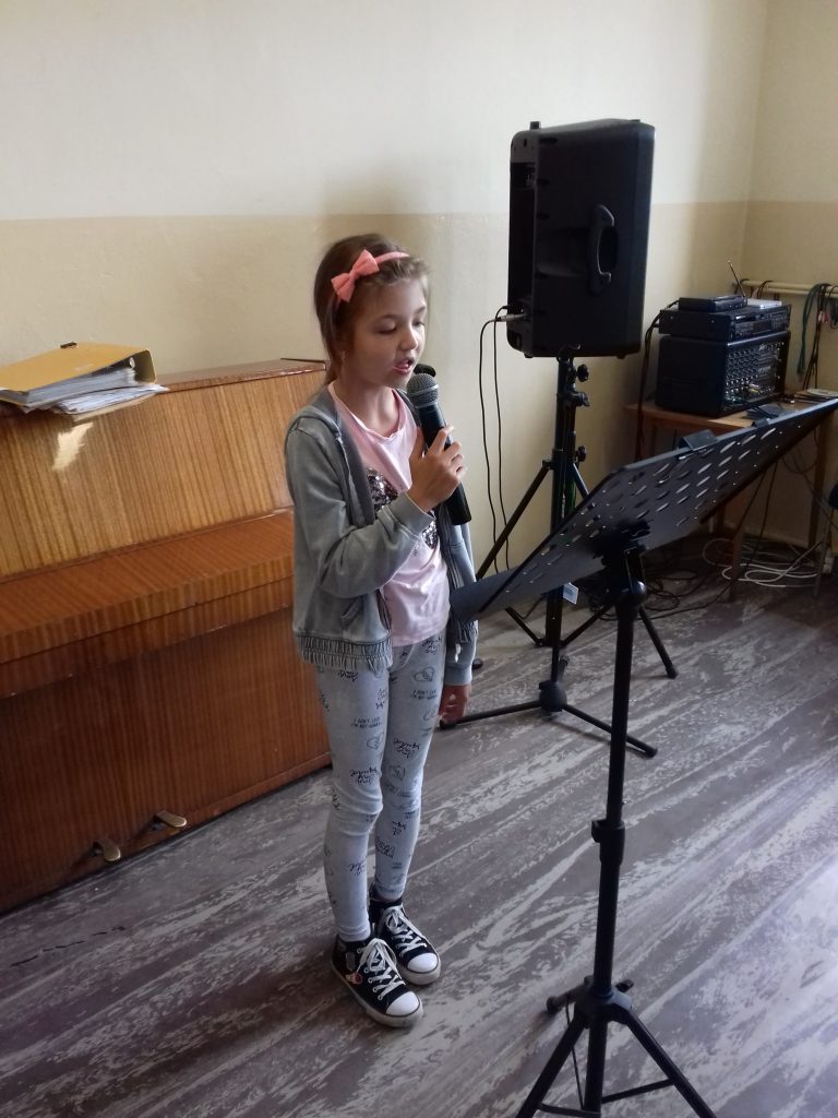 36188266_471871369903970_4223144598018457600_n