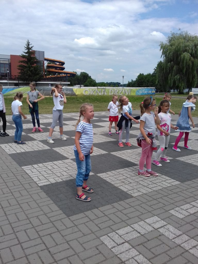 36231251_473710646386709_4491212847199551488_n