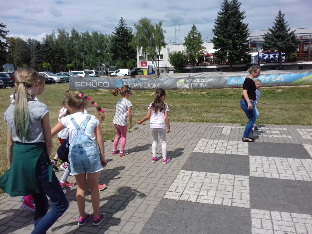 36243821_473710443053396_6127103334047285248_n