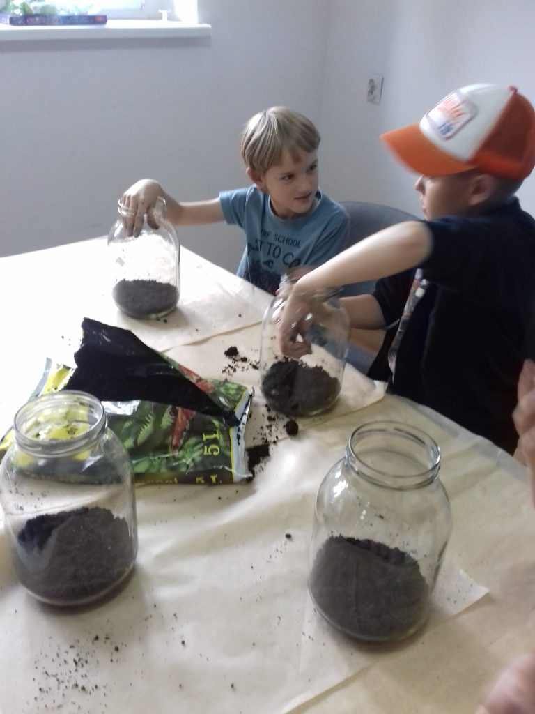 36355179_473762719714835_4311181119664947200_n