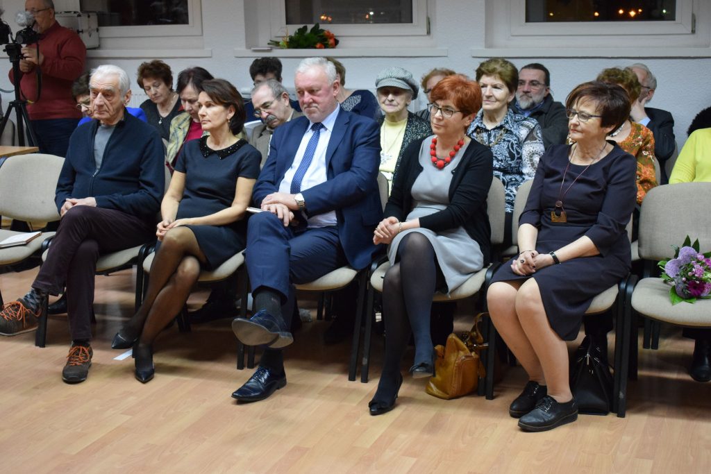 52338430_409430776529306_6679350173132390400_n